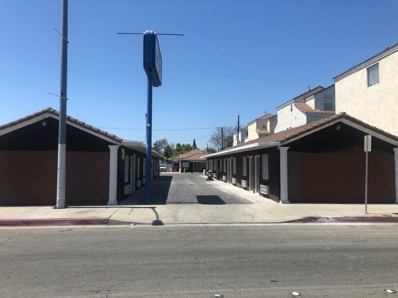 Mi Casa Motel Lynwood Exterior foto